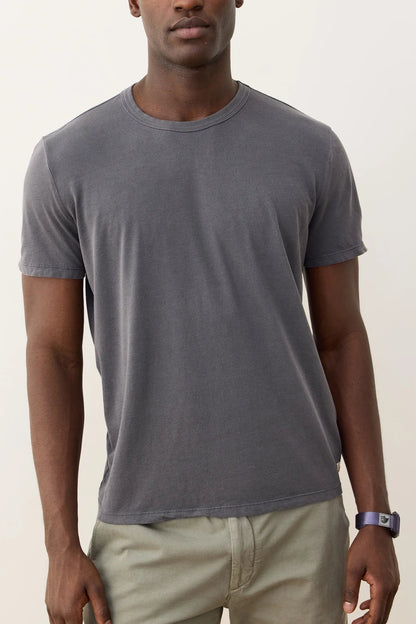 SIGNATURE CREW TEE IN ASPHALT FRONT VIEW