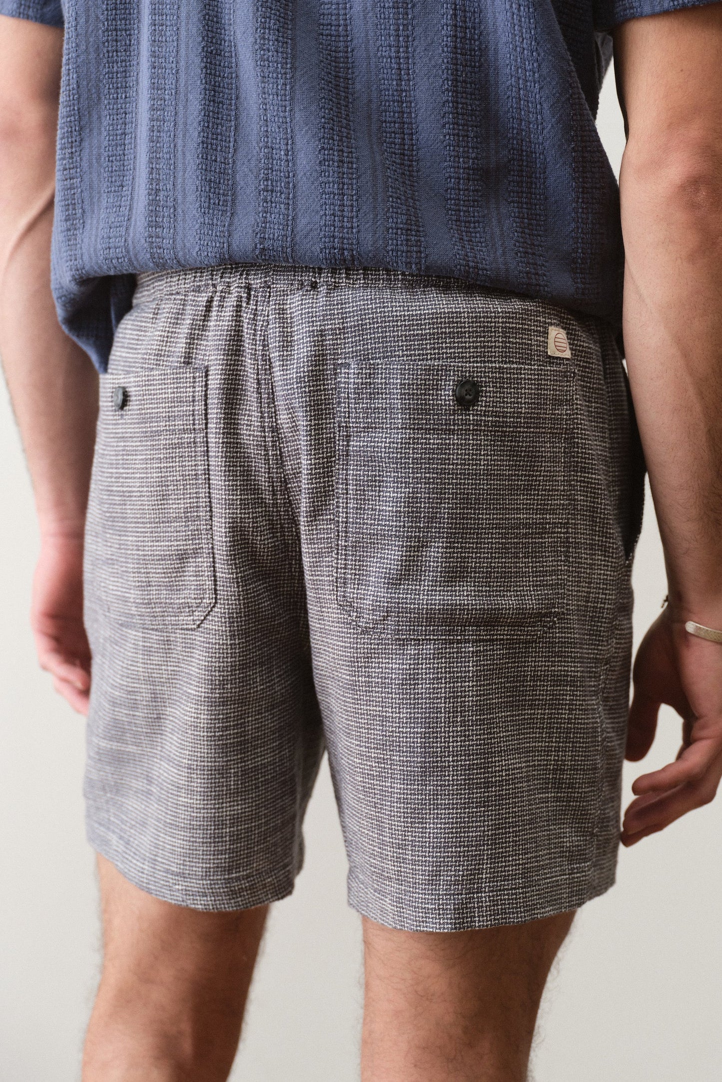 SATURDAY BEACH SHORT 6" IN INDIA INK BACK VIEW