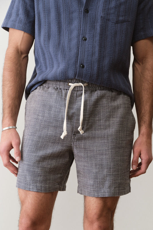 SATURDAY BEACH SHORT 6" IN INDIA INK FRONT VIEW