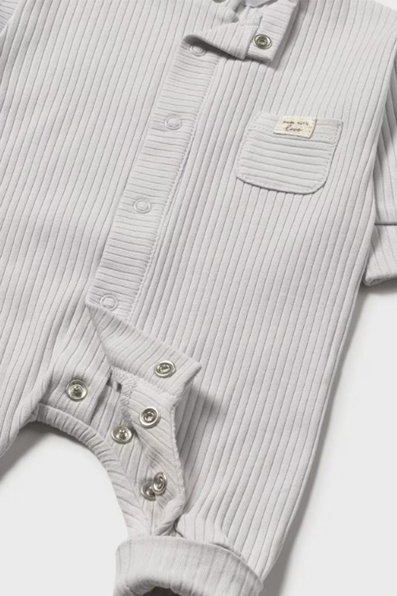 Dettaglio LONG ONESIE senza piedini SILVER: bottoni, placket e tasca sul petto