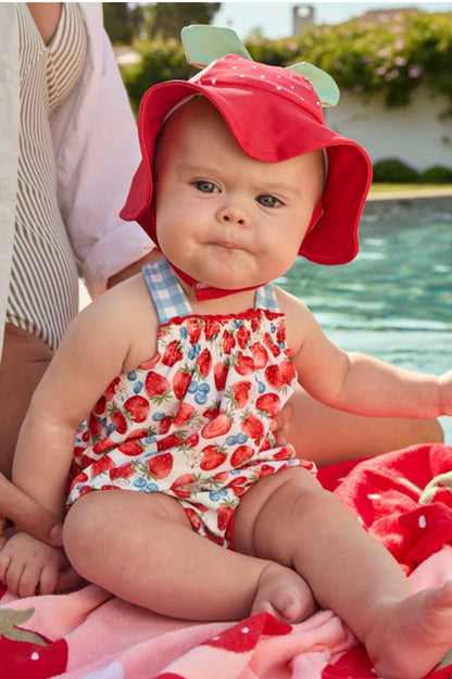 Conjunto de baño 3 piezas para bebé en rojo con estampado de fresas y gorro