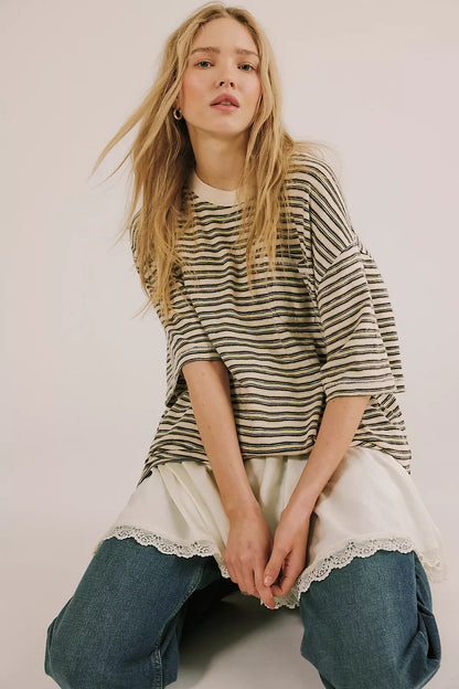 Striped pocket tee with short sleeves and scoop neckline