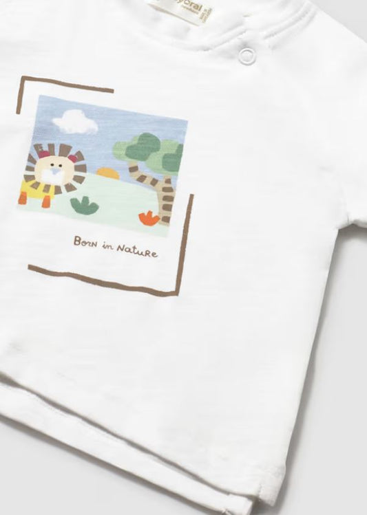 Printed tshirt born in nature in white front view