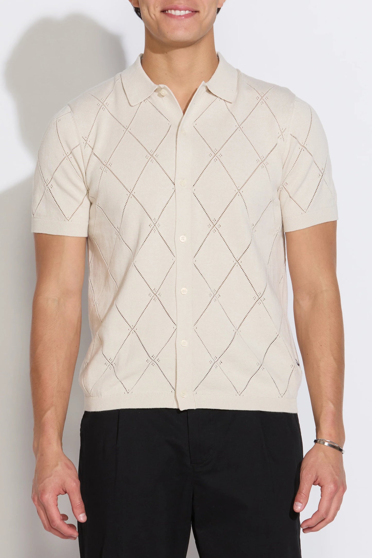 Stone argyle short-sleeve sweater polo, button placket and ribbed collar