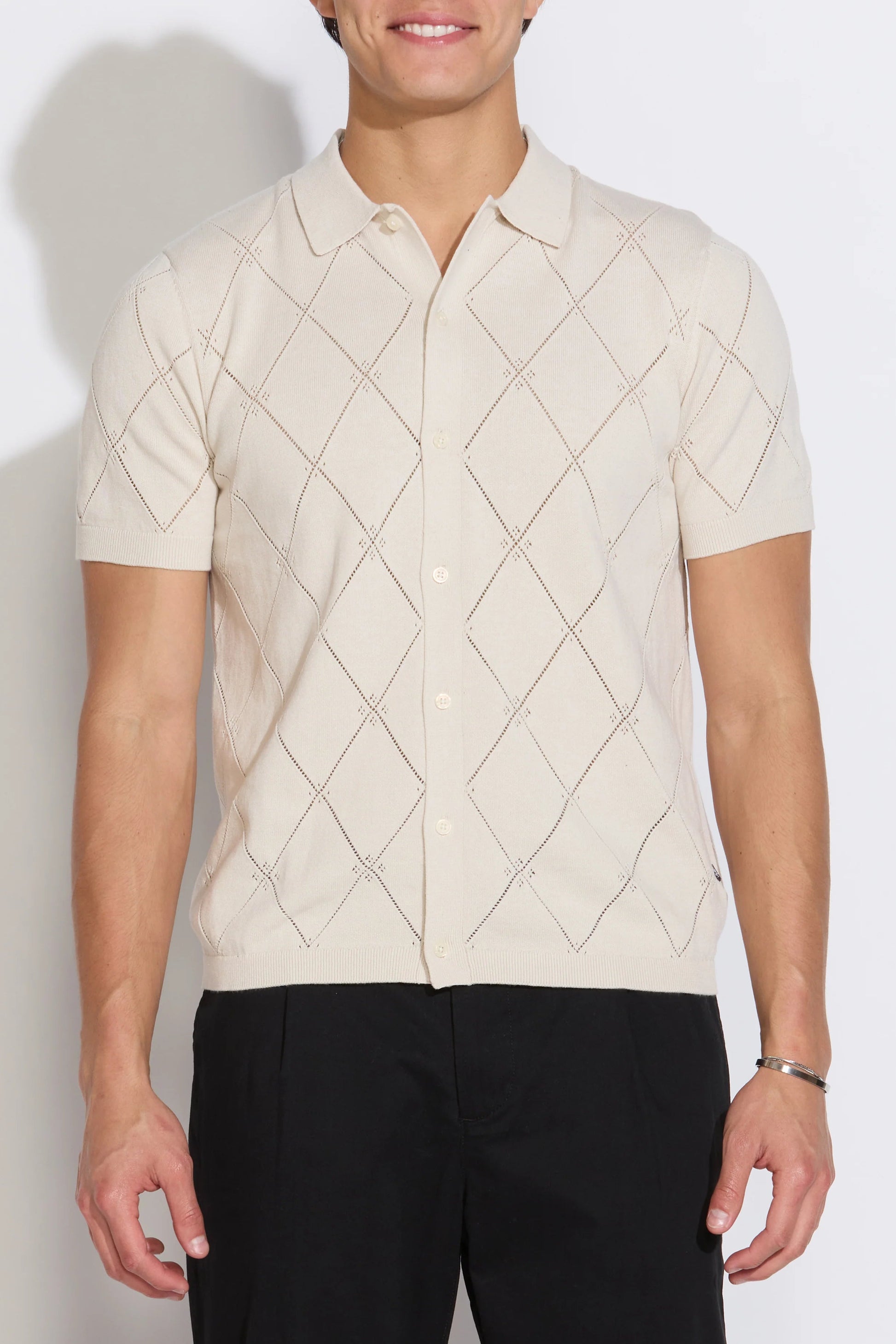 Stone argyle short-sleeve sweater polo, button placket and ribbed collar