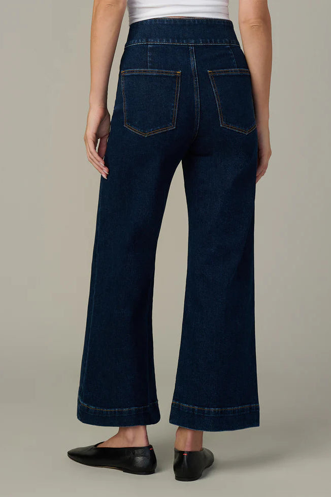 The Ellia wide leg ankle jean in magnetic back view