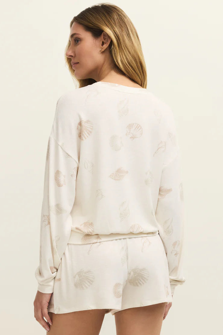 BISOUS Shell long sleeve top, back view, vanilla ice with beige shell print