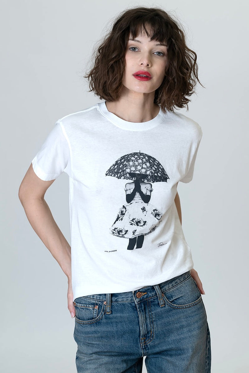 White T-shirt with umbrella animal graphic and crew neckline