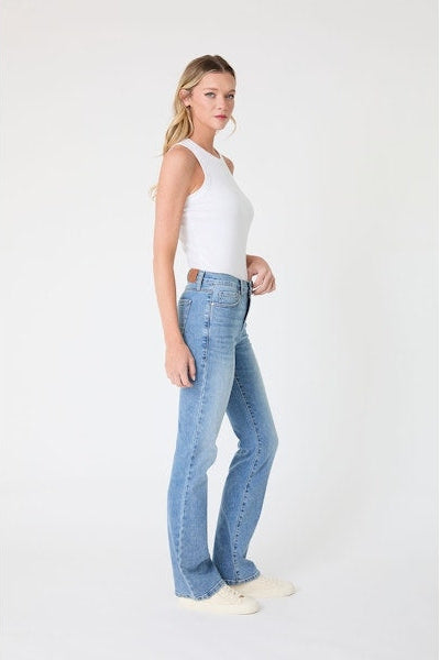 Mid-rise bootcut jeans, light blue denim with visible seams, coin pocket, and flared hem