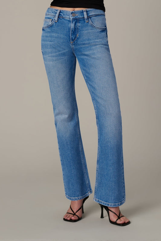 Front view of jeans 