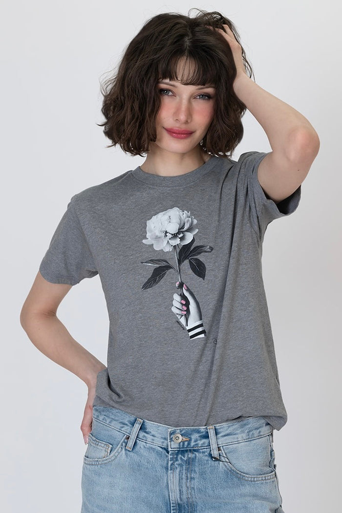 Grey heather T-shirt with central white flower and hand graphic, short sleeves