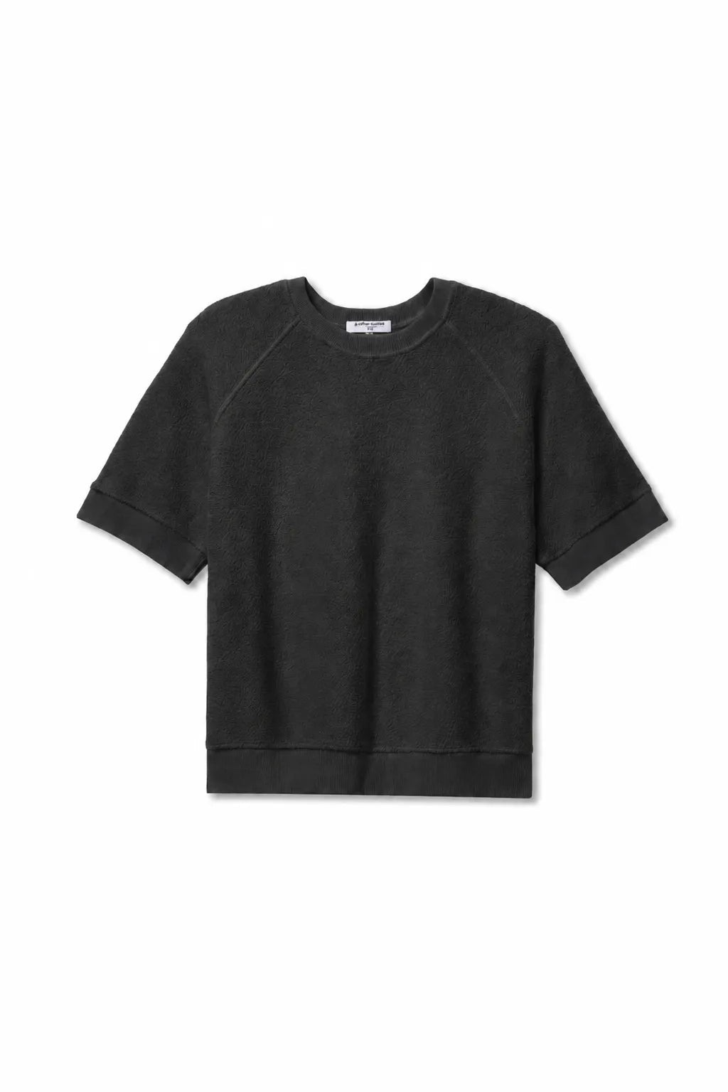 Black fleece short-sleeve sweatshirt, crew neck and relaxed cropped fit