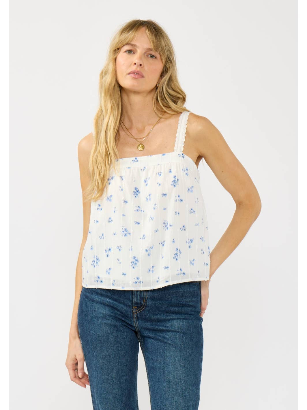 SQUARE NECK LACE STRAP TANK