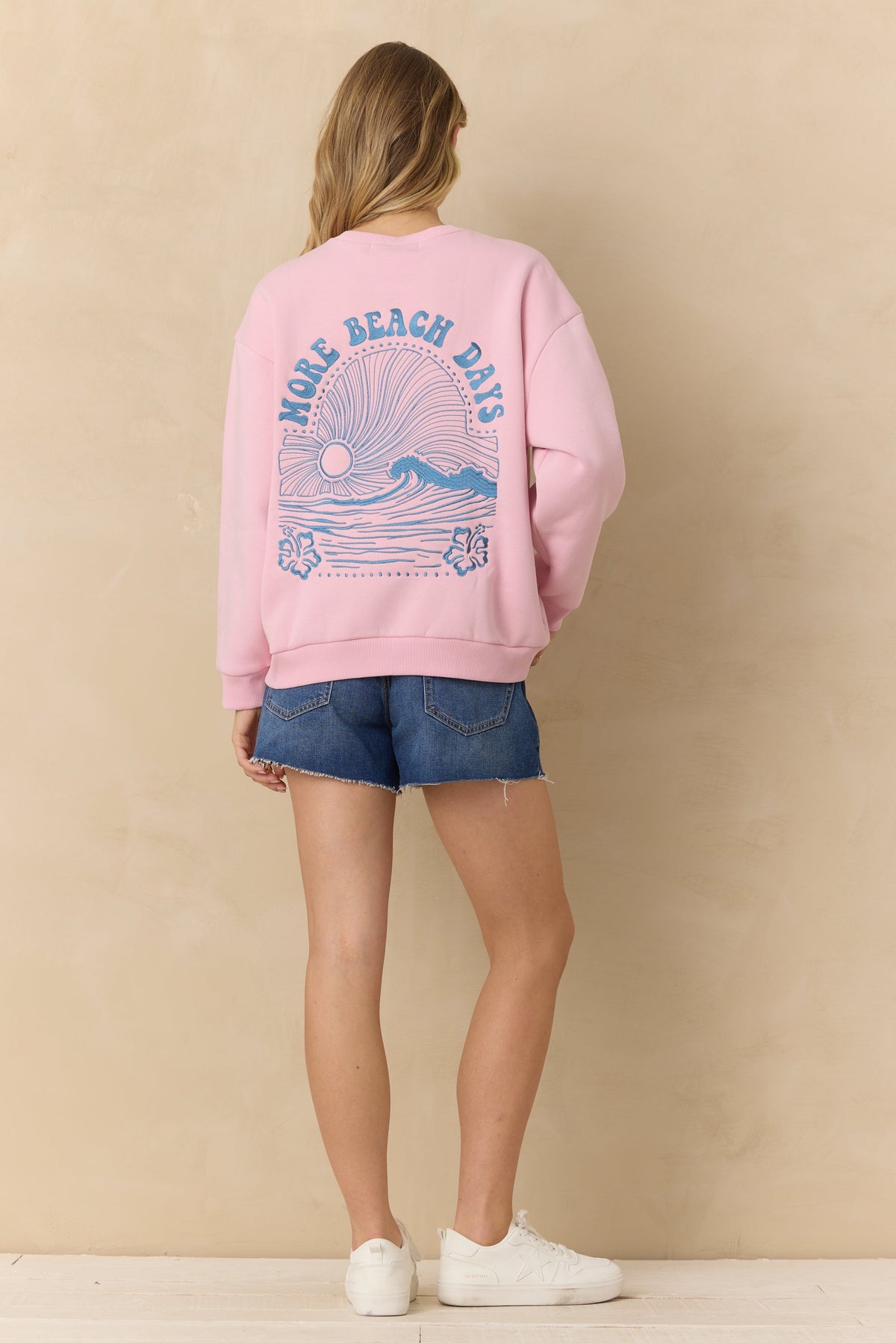 FLEECE CREW WITH EMBROIDERY