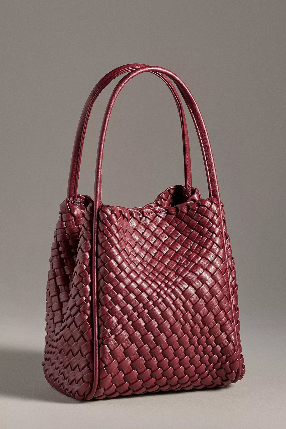 Hollace mini tote woven wine
