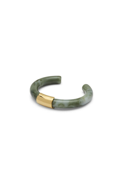 Resin cuff bracelet in gold and jade 