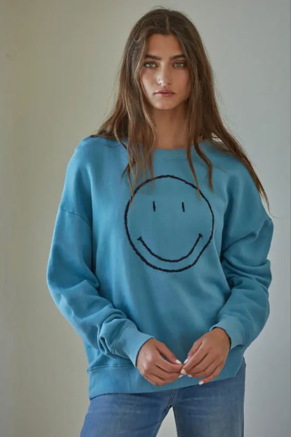 MAKE ME SMILE PULLOVER